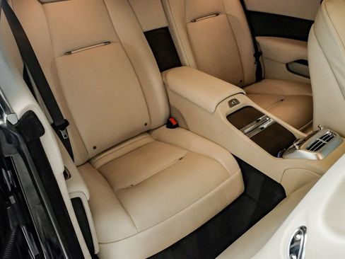 Used 2016 Rolls-Royce Wraith image 34