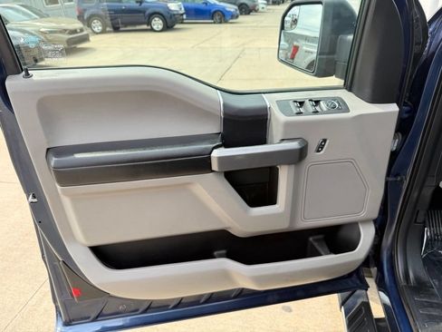 Used 2015 Ford F150 XLT w/ Equipment Group 301A Mid AWD/4WD image 27