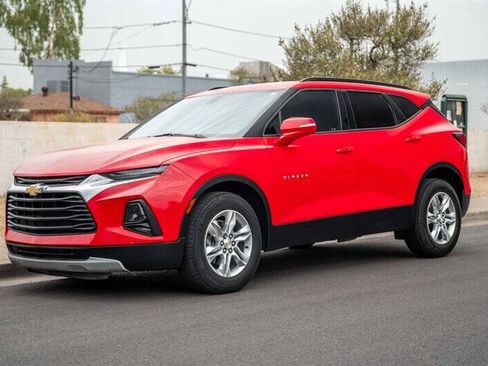 Used 2020 Chevrolet Blazer LT FWD image 1