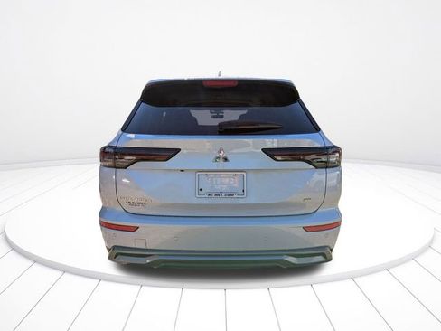 New 2026 Mitsubishi Outlander SE image 5
