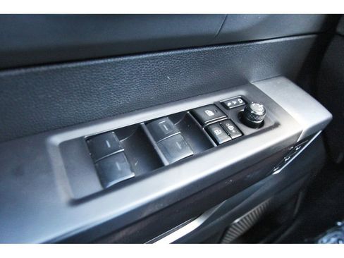 Used 2023 Toyota Tundra Platinum image 17