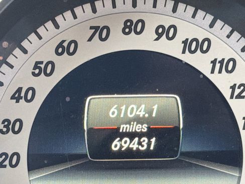 Used 2014 Mercedes-Benz E 350 Cabriolet image 37