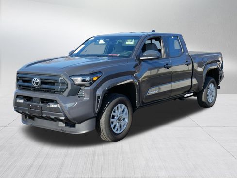 Certified 2026 Toyota Tacoma SR5 image 3