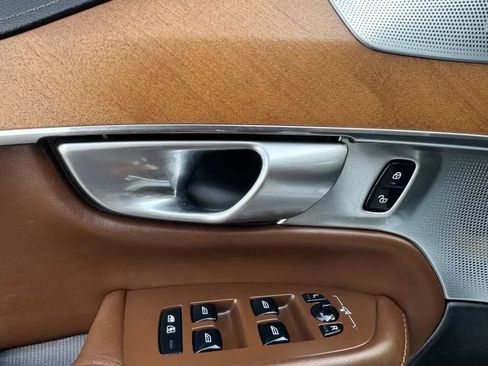 Used 2018 Volvo XC90 T6 Inscription w/ Convenience Package AWD/4WD image 44