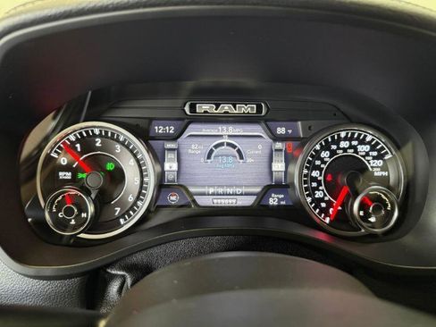 Used 2019 RAM 1500 Laramie AWD/4WD image 13