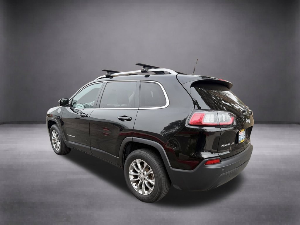 Used 2020 Jeep Cherokee Latitude Plus w/ Cold Weather Group AWD/4WD image 13