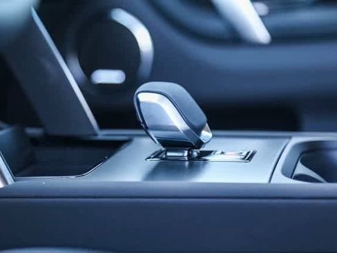 New 2024 Land Rover Discovery Sport S image 24