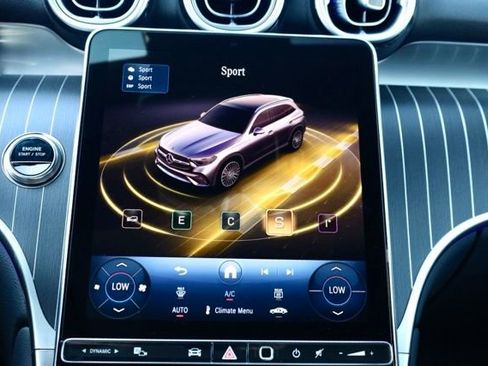 New 2025 Mercedes-Benz GLC 300 GLC 300 image 32