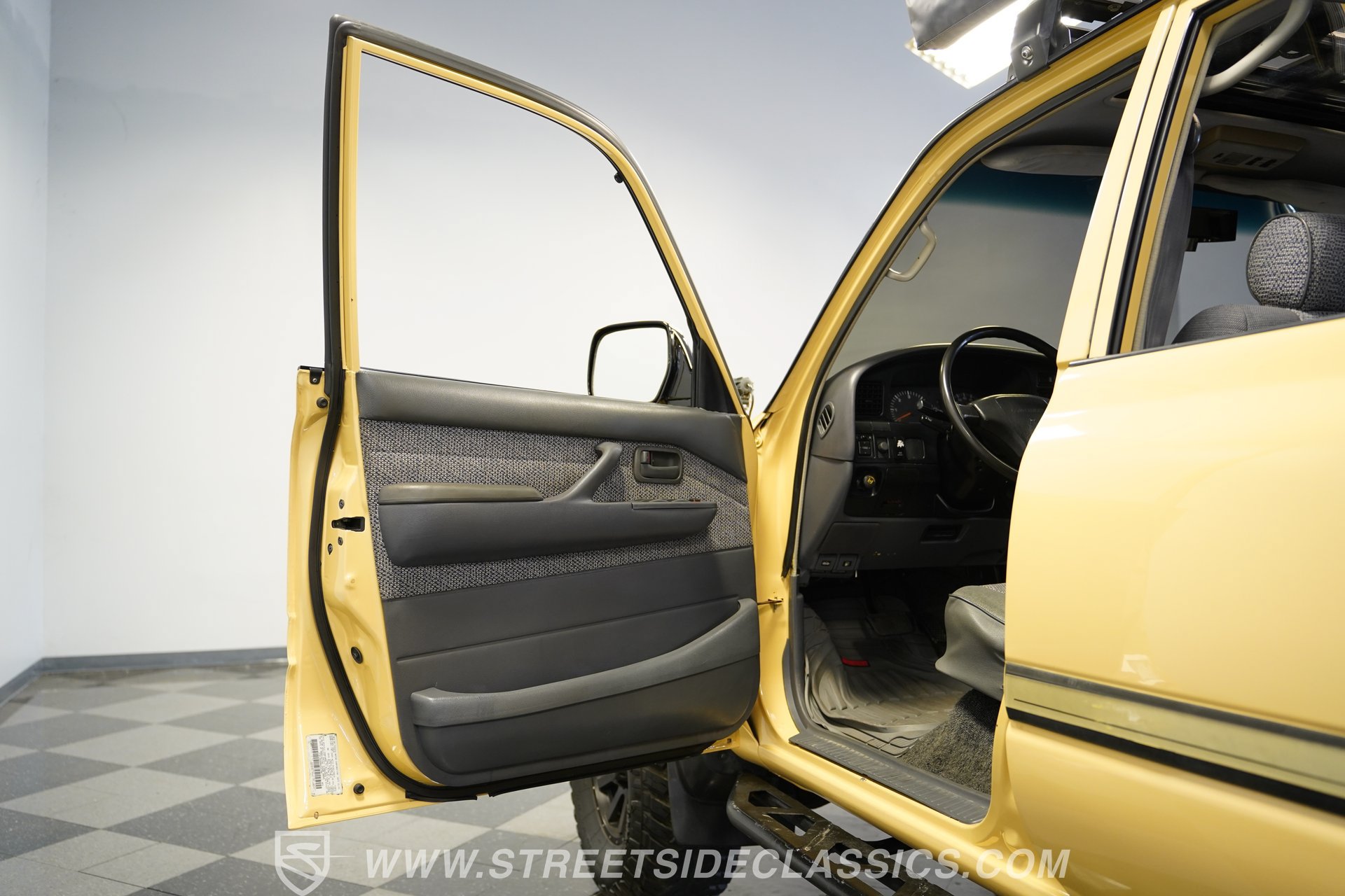 Used 1991 Toyota Land Cruiser AWD/4WD image 37