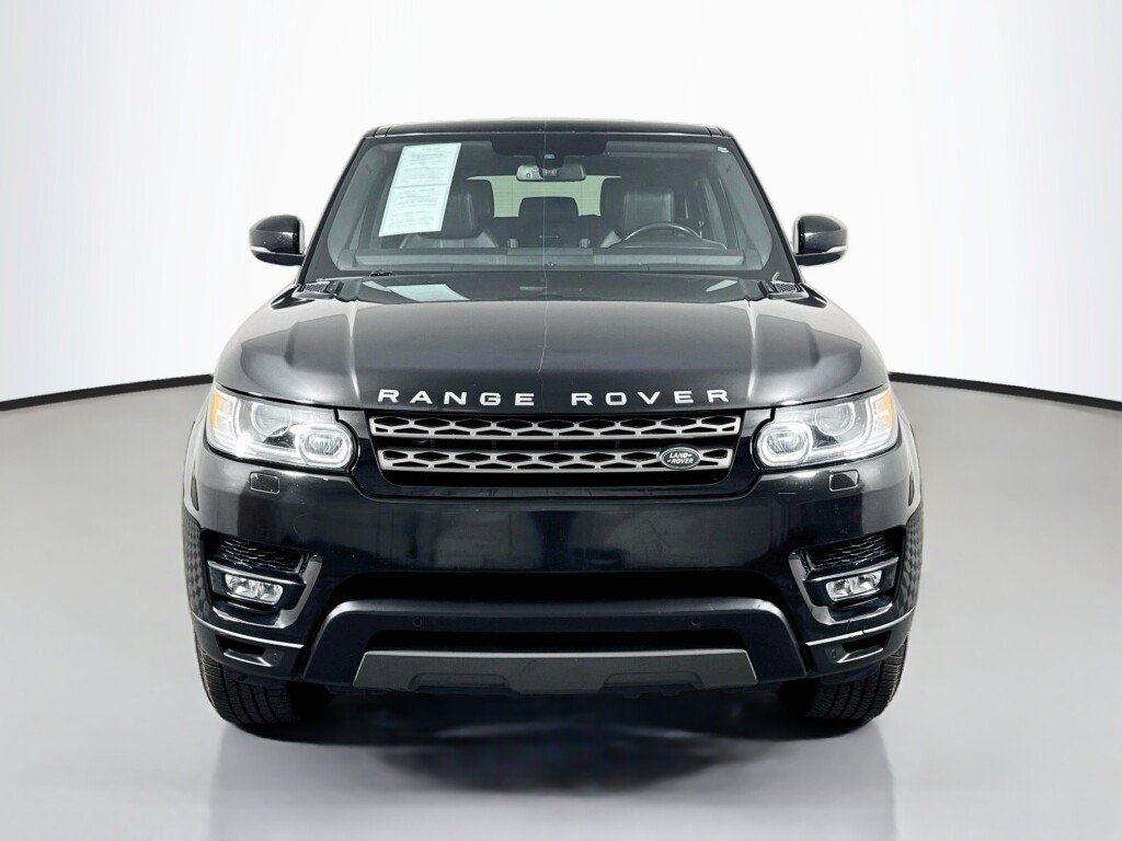 Used 2015 Land Rover Range Rover Sport SE AWD/4WD image 8
