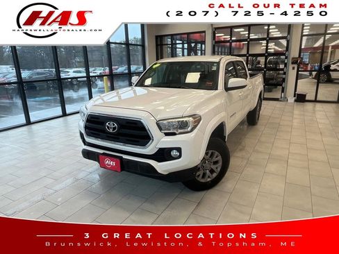 Used 2016 Toyota Tacoma SR5 w/ SR5 Appearance Package (SN) image 1