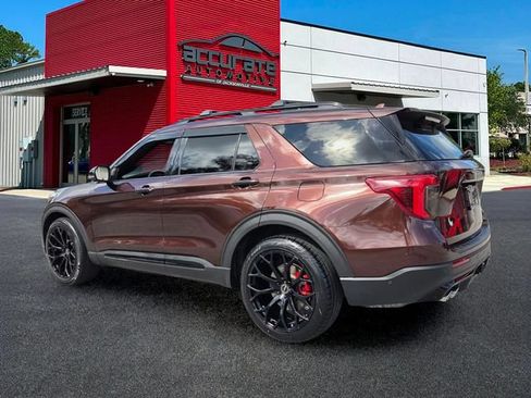 Used 2020 Ford Explorer ST w/ ST High-Performance Pack AWD/4WD image 3