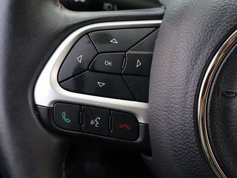 Used 2019 Jeep Compass Limited image 19