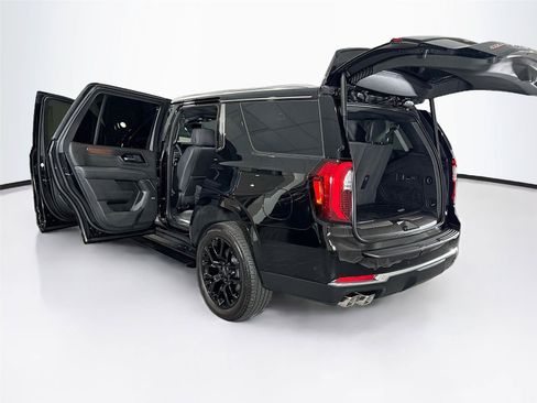 Used 2026 GMC Yukon Denali w/ Sun & Power Step Package AWD/4WD image 42