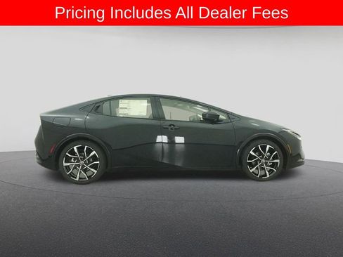 New 2026 Toyota Prius Plug-In Hybrid FWD image 27