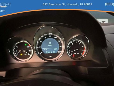 Used 2011 Mercedes-Benz C 300 Sedan w/ Dynamic Handling Pkg image 19