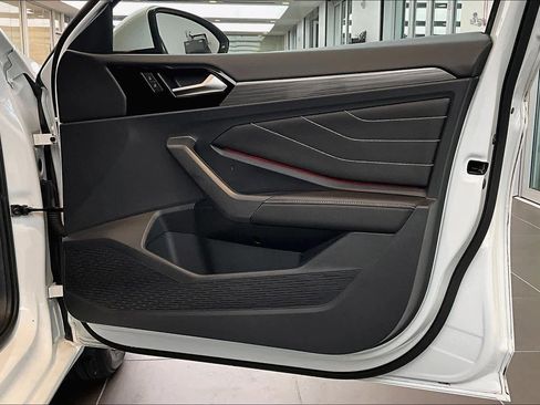 Used 2022 Volkswagen Jetta SEL image 22