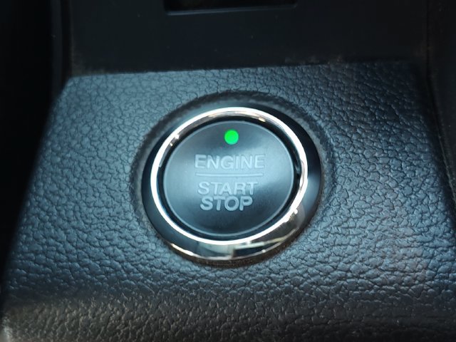 Used 2020 Ford Expedition XLT w/ Equipment Group 202A RWD image 19