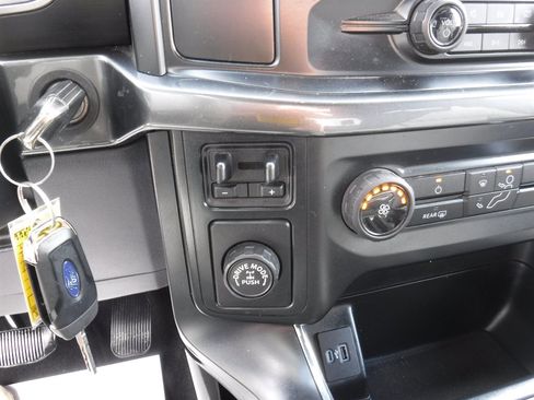 Used 2022 Ford F150 XL w/ STX Appearance Package RWD image 18