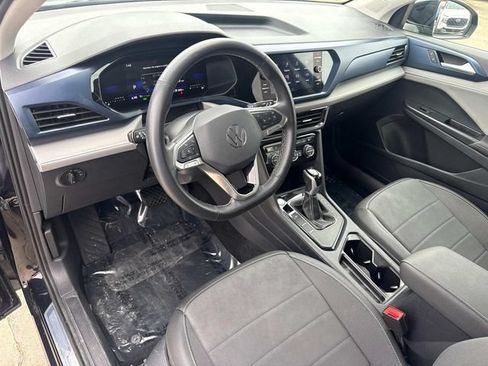 Used 2024 Volkswagen Taos SE FWD image 21