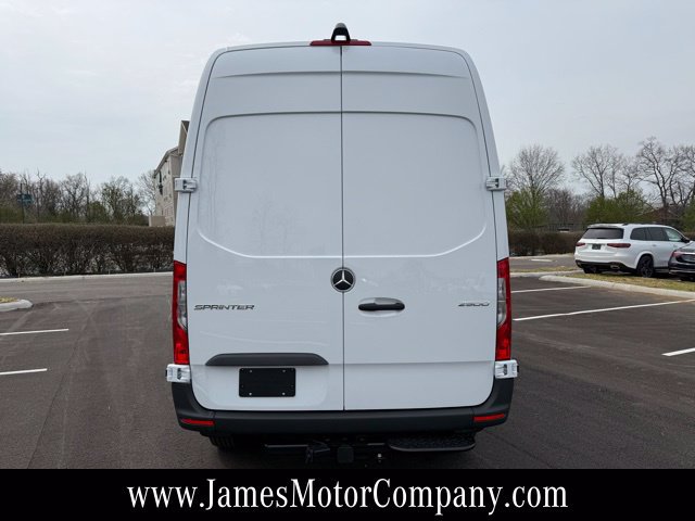Used 2026 Mercedes-Benz Sprinter 2500 image 8
