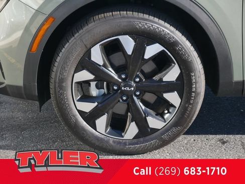 Used 2024 Kia Sportage X-Line w/ X-Line Premium Package AWD/4WD image 45