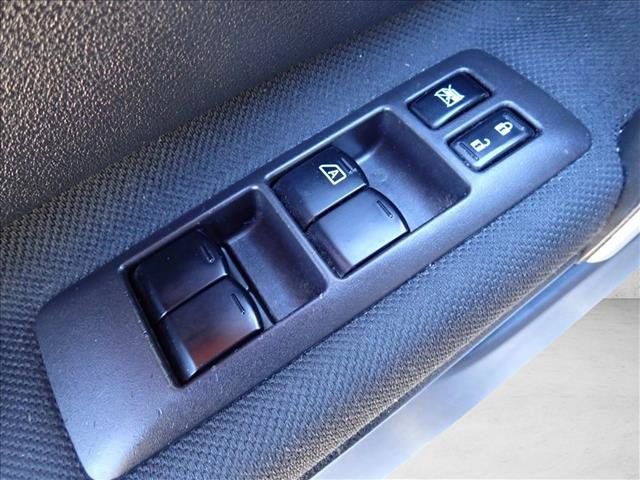 Used 2015 Nissan Rogue S w/ Convenience Package FWD image 12