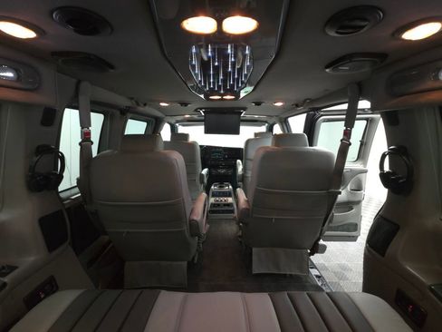 Used 2014 GMC Savana 1500 image 3