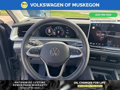 New 2026 Volkswagen Tiguan SE AWD/4WD image 16