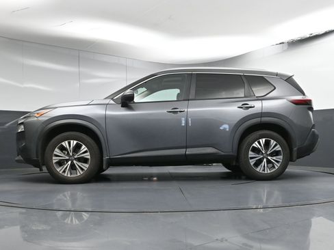 Used 2022 Nissan Rogue SV w/ SV Premium Package image 28
