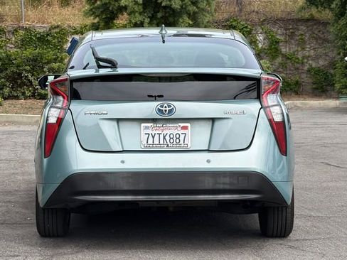 Used 2017 Toyota Prius Two w/ Prius Two Safety Plus Package image 5