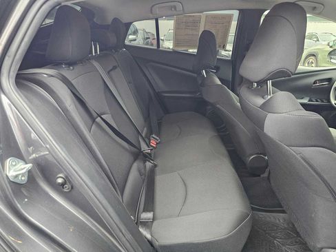 Used 2020 Toyota Prius L Eco FWD image 12
