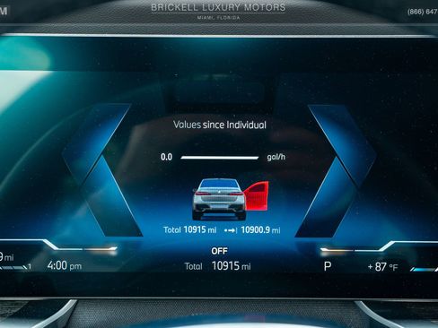 Used 2024 BMW 760i xDrive w/ Executive Package image 37