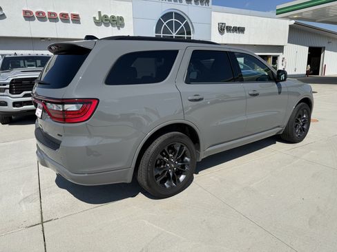 Used 2023 Dodge Durango GT AWD/4WD image 8