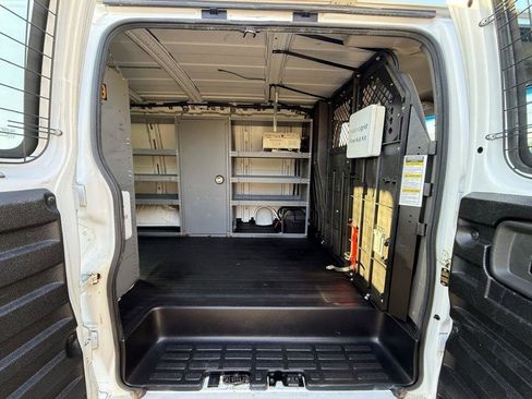 Used 2014 GMC Savana 1500 AWD image 21