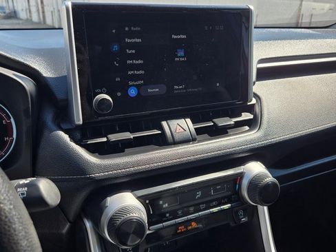 Used 2025 Toyota RAV4 LE image 20