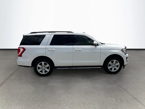 Used 2019 Ford Expedition XLT w/ Equipment Group 202A RWD image 8