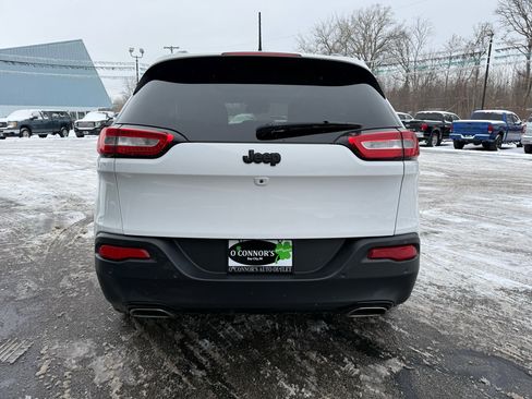 Used 2018 Jeep Cherokee High Altitude w/ Luxury Group image 4