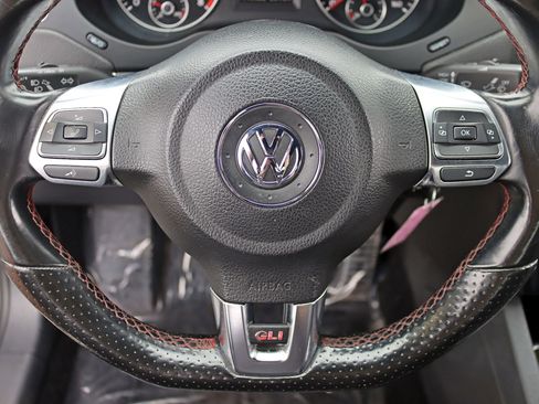 Used 2014 Volkswagen Jetta GLI FWD image 18