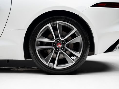 Used 2020 Jaguar F-TYPE Coupe image 20