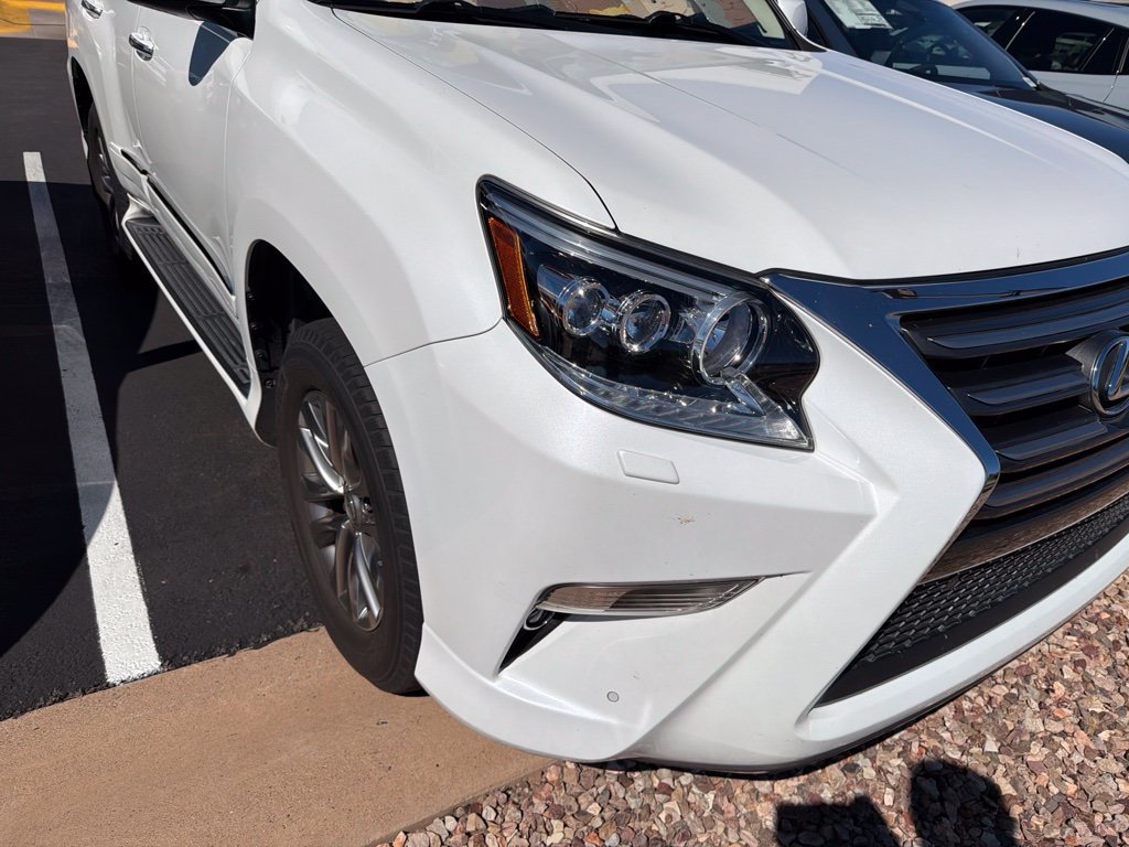 Used 2016 Lexus GX 460 Luxury AWD/4WD image 3