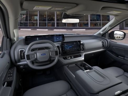 New 2026 Ford Expedition Active AWD/4WD image 9