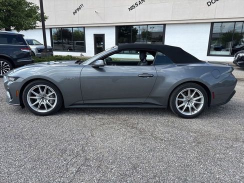 Used 2025 Ford Mustang GT Premium RWD image 8