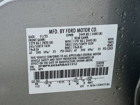 Used 2024 Ford Edge Titanium image 12