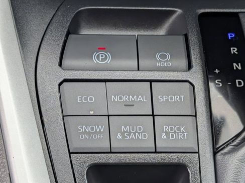 Used 2025 Toyota RAV4 XLE Premium w/ Weather Package AWD/4WD image 15