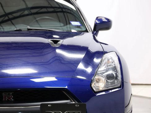 Used 2014 Nissan GT-R Premium image 80