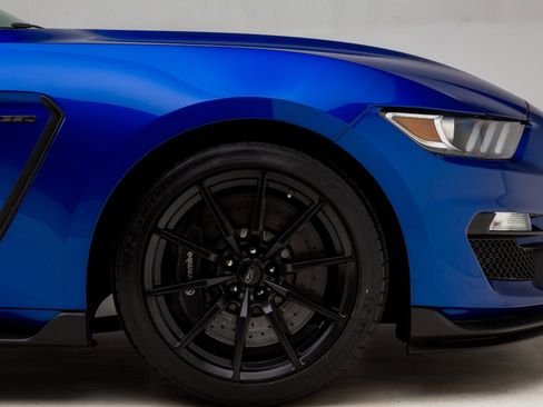 Used 2018 Ford Mustang Shelby GT350 w/ Electronics Package image 39