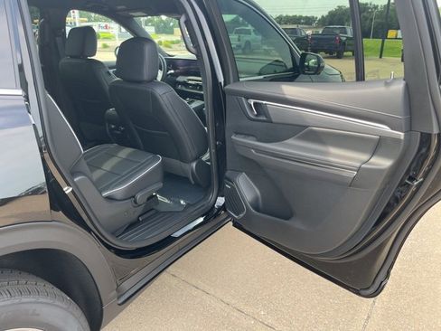 New 2025 Buick Enclave Preferred w/ Power Package image 42