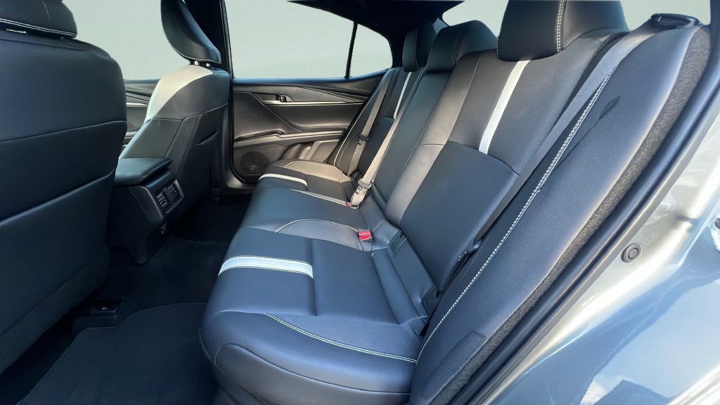 Used 2026 Toyota Camry SE FWD image 10