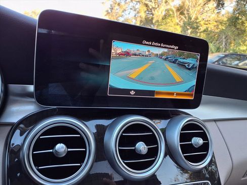 Used 2021 Mercedes-Benz C 300 Sedan image 25